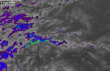 Lluvias débiles y temperaturas agradables por frente frío durante todo el fin de semana
