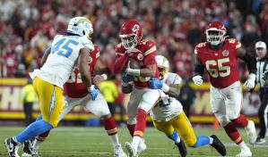 La defensiva de Chargers busca cerrar la temporada permitiendo la menor cantidad de puntos en la NFL