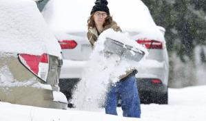 Continúa advertencia sobre nieve y hielo por fuerte tormenta invernal en Estados Unidos
