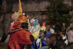 Cientos disfrutan del desfile de los Reyes Magos, una tradición vigente desde 1948