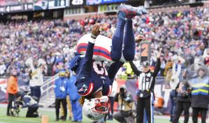 Patriots despiden al entrenador Mayo tras vencer a Bills y terminar la temporada en 4-13