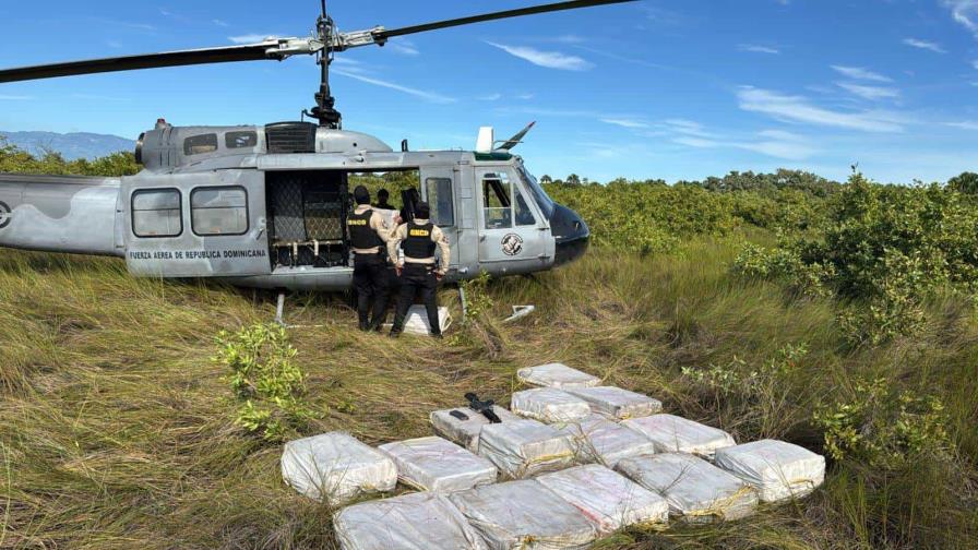 Autoridades atraparon a 6 hombres con 766 paquetes de cocaína