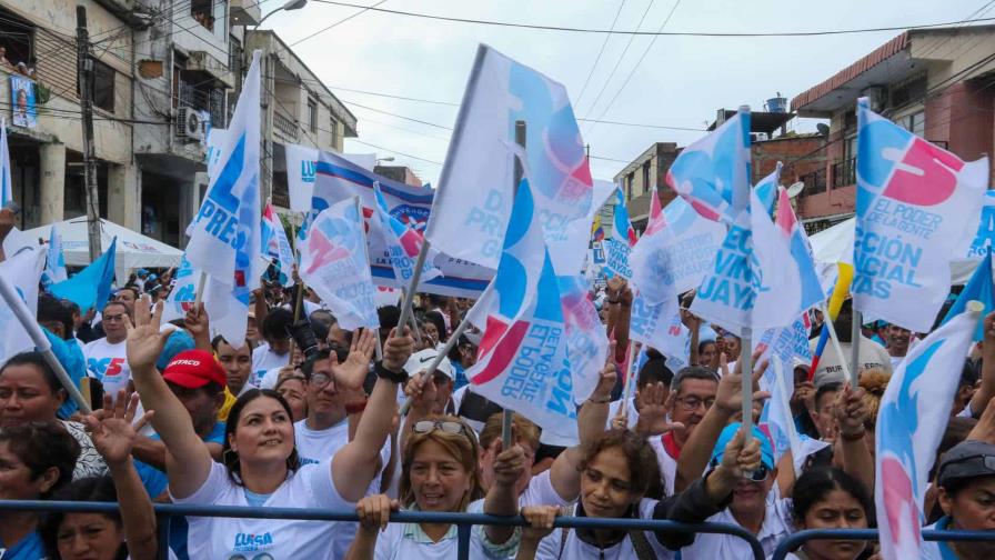 La oposición de Ecuador busca rescatar al país y el oficialismo seguir con el cambio