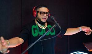 DJ Joe "Catador" celebra &eacute;xito de sus mix en YouTube, mientras se alista para su gira por Europa