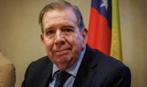 Edmundo Gonz&aacute;lez Urrutia lamenta una Navidad con mesas vac&iacute;as en Venezuela