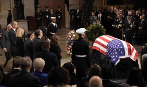 El féretro de Jimmy Carter llega al Capitolio para un emotivo homenaje antes de su funeral