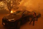 Unas 30,000 personas bajo orden de evacuación por incendio en Los Ángeles