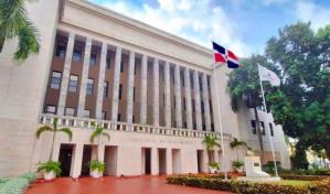 Minerd respalda declaraciones de la ACIS de defender cumplimiento del calendario escolar 2024-2025 