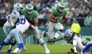 Playoffs de la NFL reciben a corredores veteranos brillando con nuevos equipos