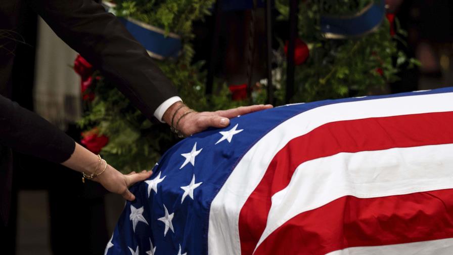 Jimmy Carter yace en capilla ardiente en el Capitolio antes de su funeral de Estado