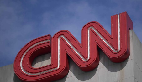 Trump veta de la Casa Blanca a los medios CNN, MSNOW y Politico, a los que acusa de mentir