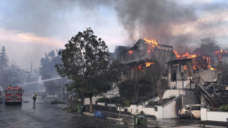 Celebridades entre quienes perdieron sus hogares en los devastadores incendios de Los Ángeles