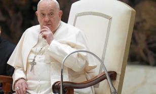 El papa afirma que es urgente afrontar el impacto de los coches en el medio ambiente