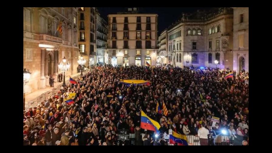 Miles de personas se manifiestan en España en apoyo a la oposición venezolana