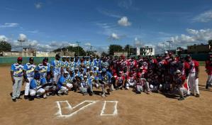 Delio Peña Retirados celebra su sexto Clásico de Softbol Delio Peña Retirados celebra su sexto Clásico de Softbol