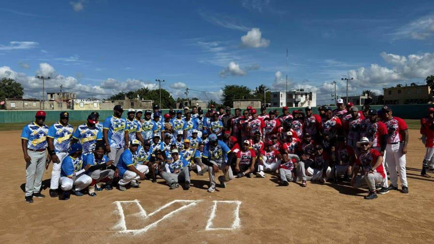 Delio Peña Retirados celebra su sexto Clásico de Softbol