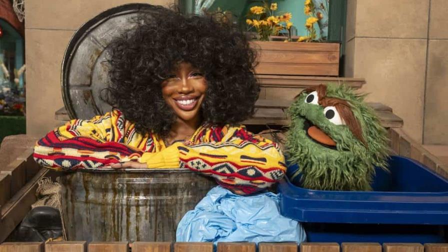 La 55ª temporada de Sesame Street incluye a SZA, Chris Stapleton y Reneé Rapp