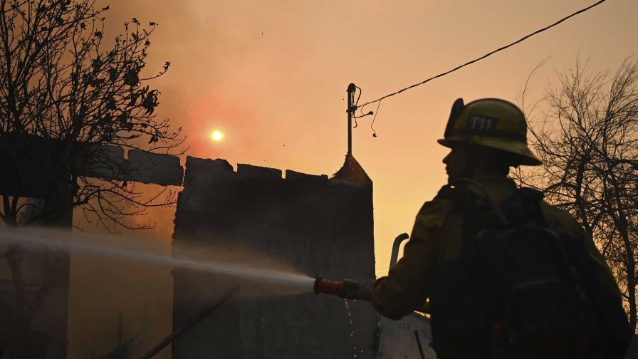 NBA pospone el juego entre Lakers y Hornets debido a incendios forestales en el área de Los Ángeles