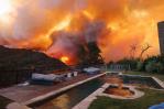 Incendio de barrio acaudalado de Los Ángeles se perfila como el más costoso de California