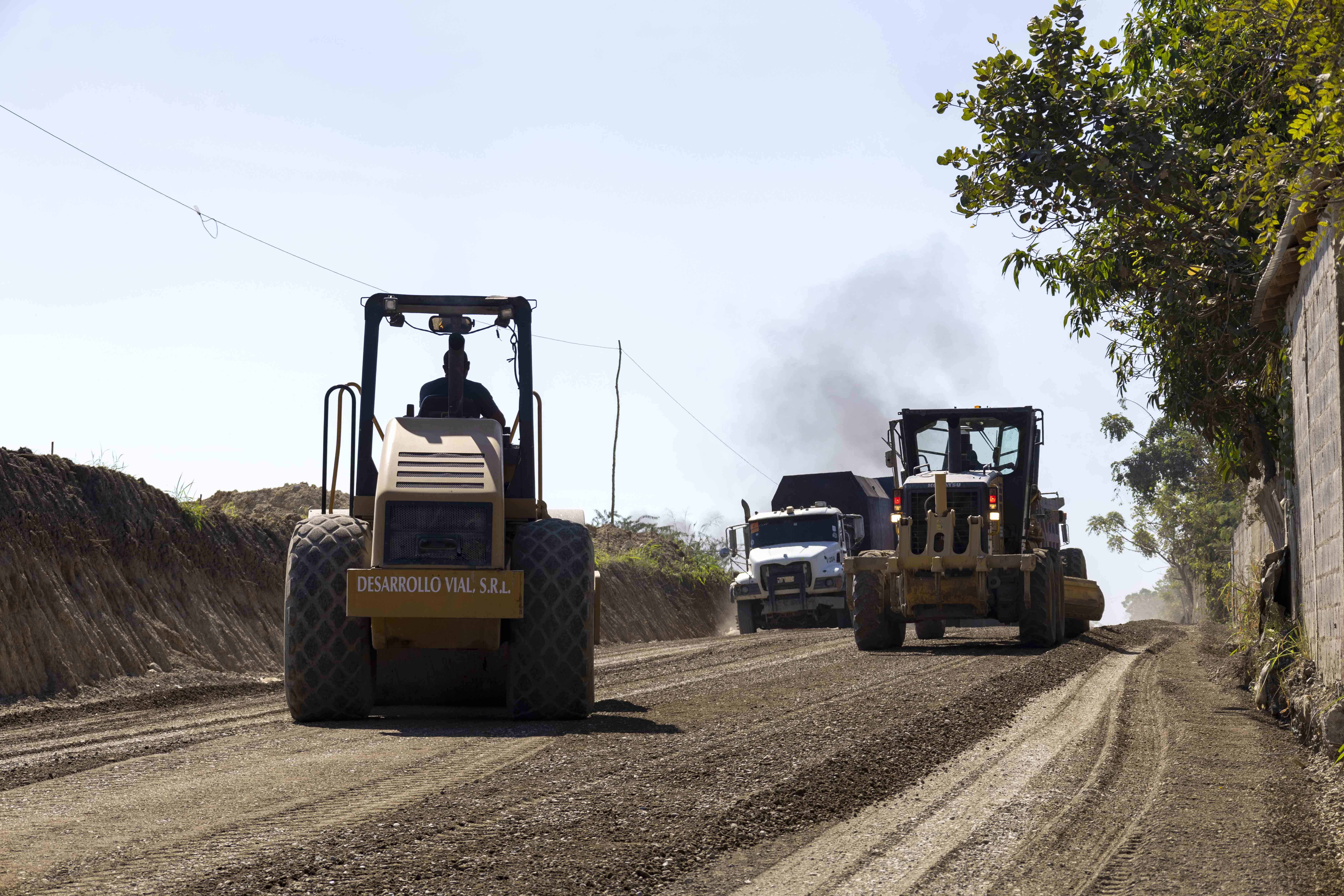 Equipos en labor.