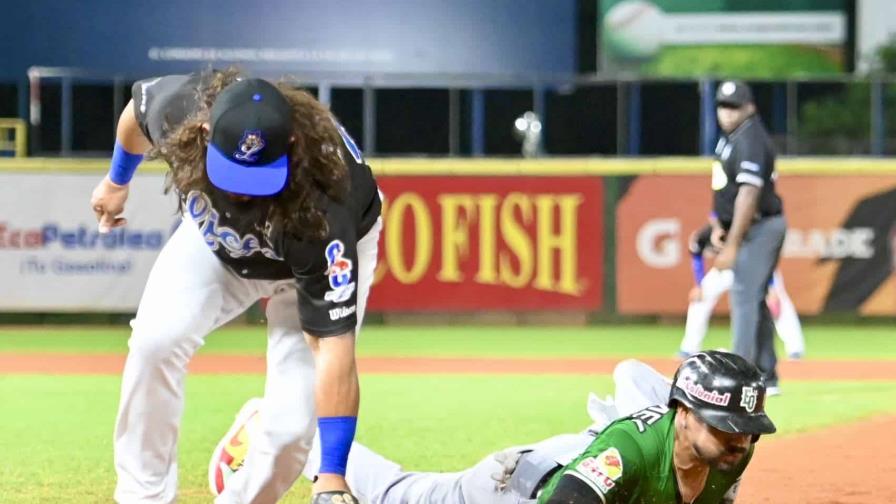 Los Tigres del Licey apagan la luz de las Estrellas y se afianzan en la primera posición