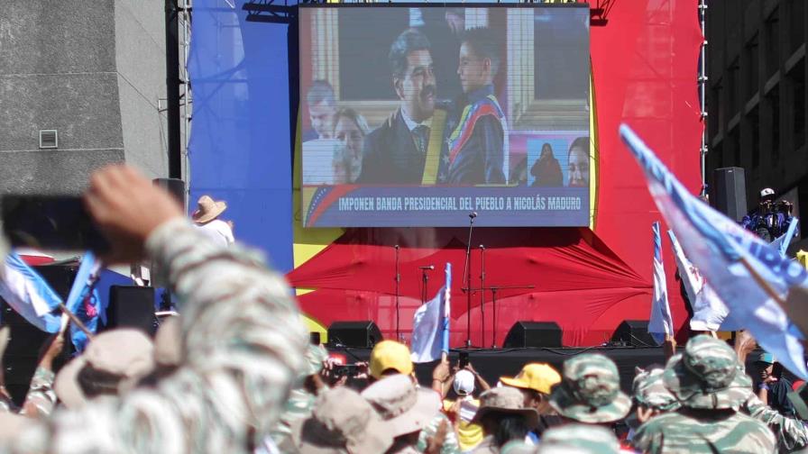 Maduro jura ante el Parlamento como presidente de Venezuela, pese a denuncias de fraude