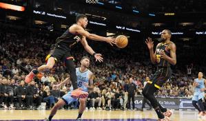 Suns enfrentan dificultades sin soluciones fáciles