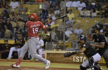Posiciones Lidom: Leones y Tigres a desgarrarse este sábado tras resultados del viernes