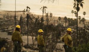 Reportan 16 desaparecidos por los incendios en Los Ángeles, cifra que posiblemente suba