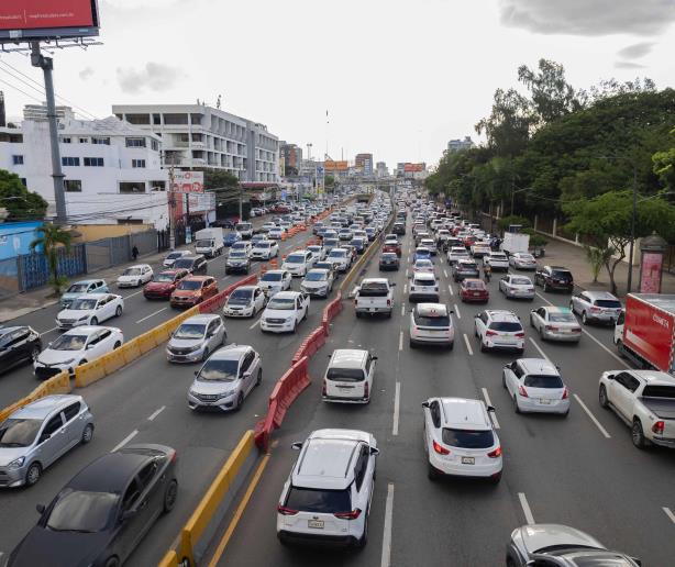 Más allá de los legisladores: otros beneficiados con RD$1,550.8 millones en exoneración de vehículos