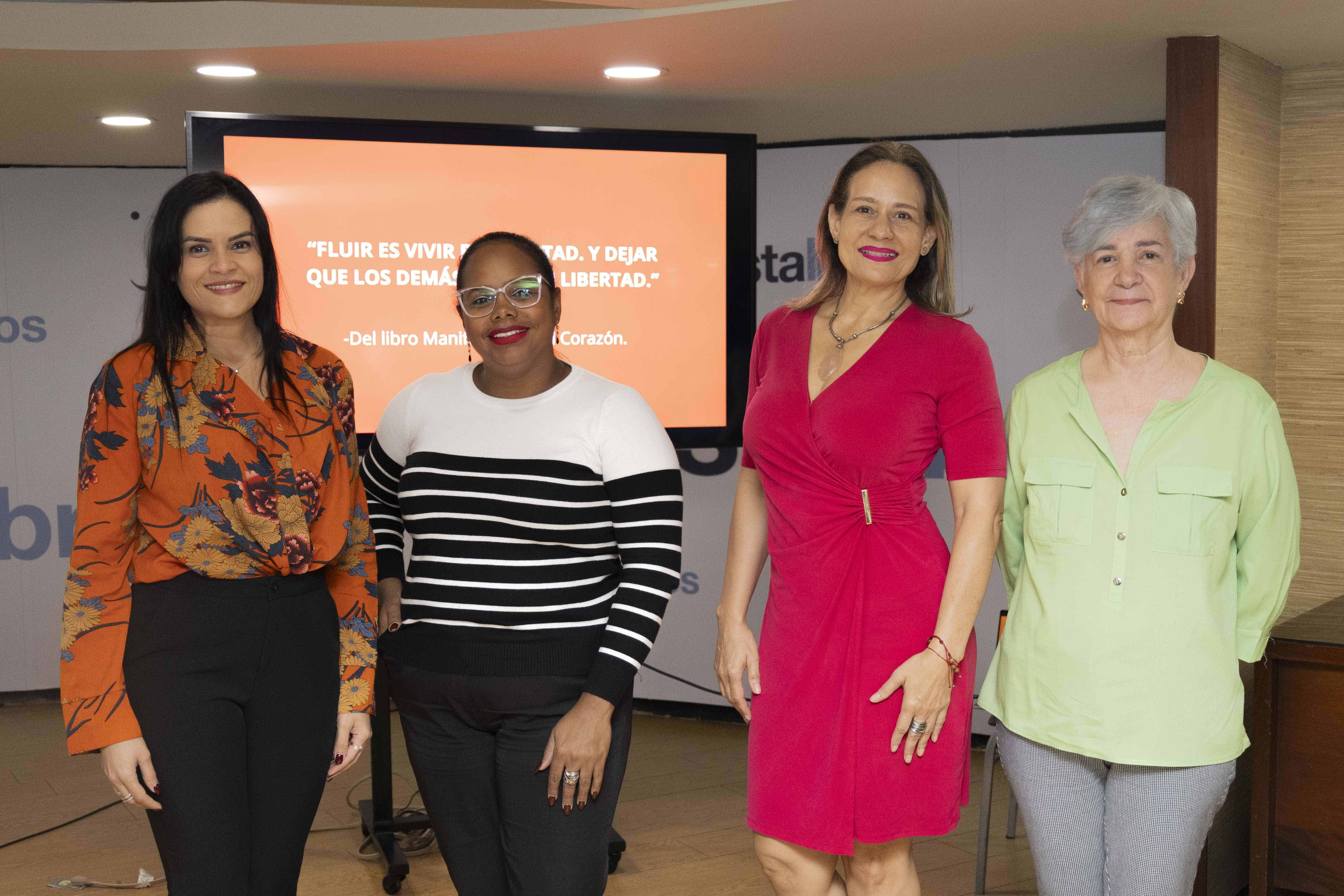 Lina Melo, Claribel Gurilis, Daisy Sención y Liliana Portela.