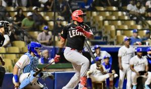 El Escogido pasó como un rodillo sobre el Licey y se aleja en el segundo