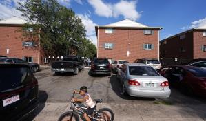 Juez ordena clausurar apartamentos en Colorado donde video mostraba a miembros de banda venezolana