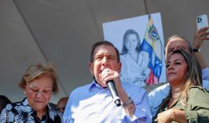 Edmundo González deja República Dominicana