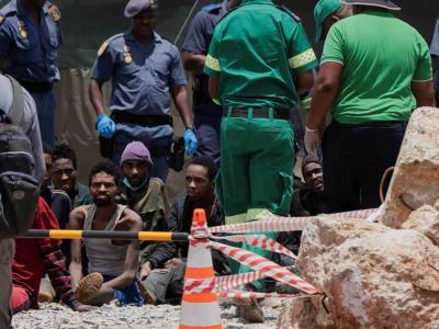 36 muertos y más de 20 mineros rescatados en mina en Sudáfrica