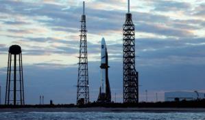 Empresa espacial de Bezos intentará lanzar su nuevo cohete tras aplazamiento de último minuto