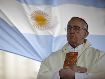 El papa Francisco es introspectivo y autocrítico en su autobiografía