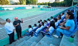 INEFI entrega kits de natación al Hogar Escuela Mercedes Amiama Blandino INEFI entrega kits de natación al Hogar Escuela Mercedes Amiama Blandino