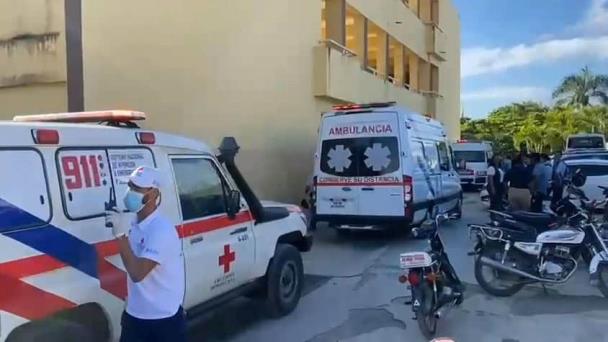 Más de 30 personas resultaron intoxicadas en liceo al inhalar pesticida lanzado en una finca