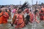 Arrancó en India la gigantesca peregrinación hinduista Kumbh Mela