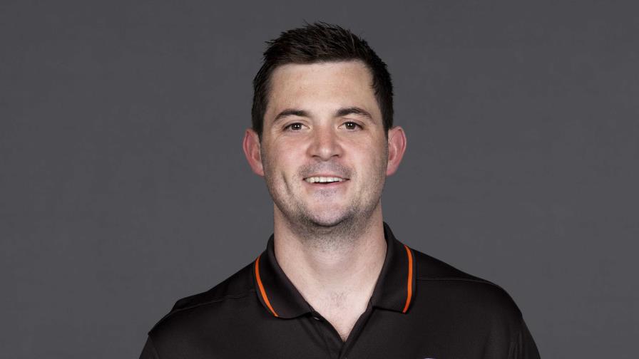 Browns nombran a Tommy Rees coordinador ofensivo; fue QB de Notre Dame