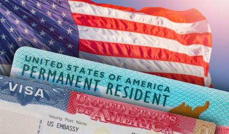 Responda a tiempo: un año de silencio puede costarle su proceso de residencia en EE. UU.
