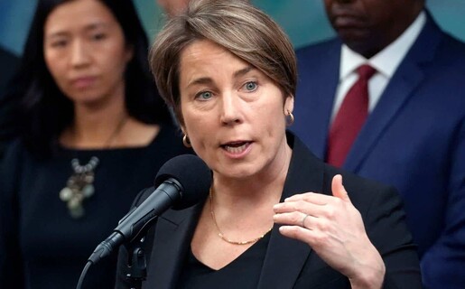 Gobernadora de Massachusetts lidera carrera para revalidar segundo mandato, seg&uacute;n encuesta