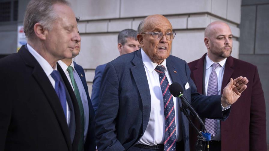 Posponen juicio sobre casa de Giuliani en Florida por ausencia del exalcalde