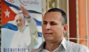 El histórico disidente cubano José Daniel Ferrer parte al exilio en Estados Unidos