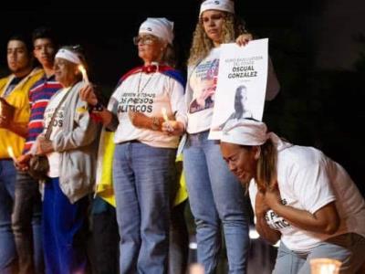 Familiares de presos políticos en Venezuela protestan