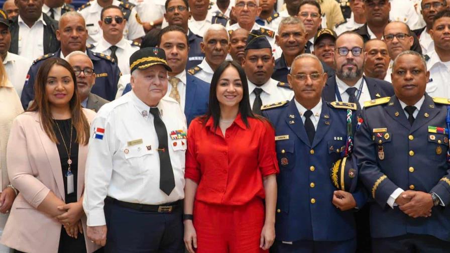 Interior y Policía impulsa dignificación de los cuerpos de bomberos en el país