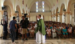 Día Ocho, inspirada en la vida del Padre Emiliano Tardif, cosecha premios y nominaciones