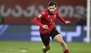 Khvicha Kvaratskhelia ficha con el campeón francés PSG hasta 2029 Khvicha Kvaratskhelia ficha con el campeón francés PSG hasta 2029