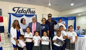 Nelson Cruz reconoce a estudiantes y personalidades del sector salud en Las Matas de Santa Cruz